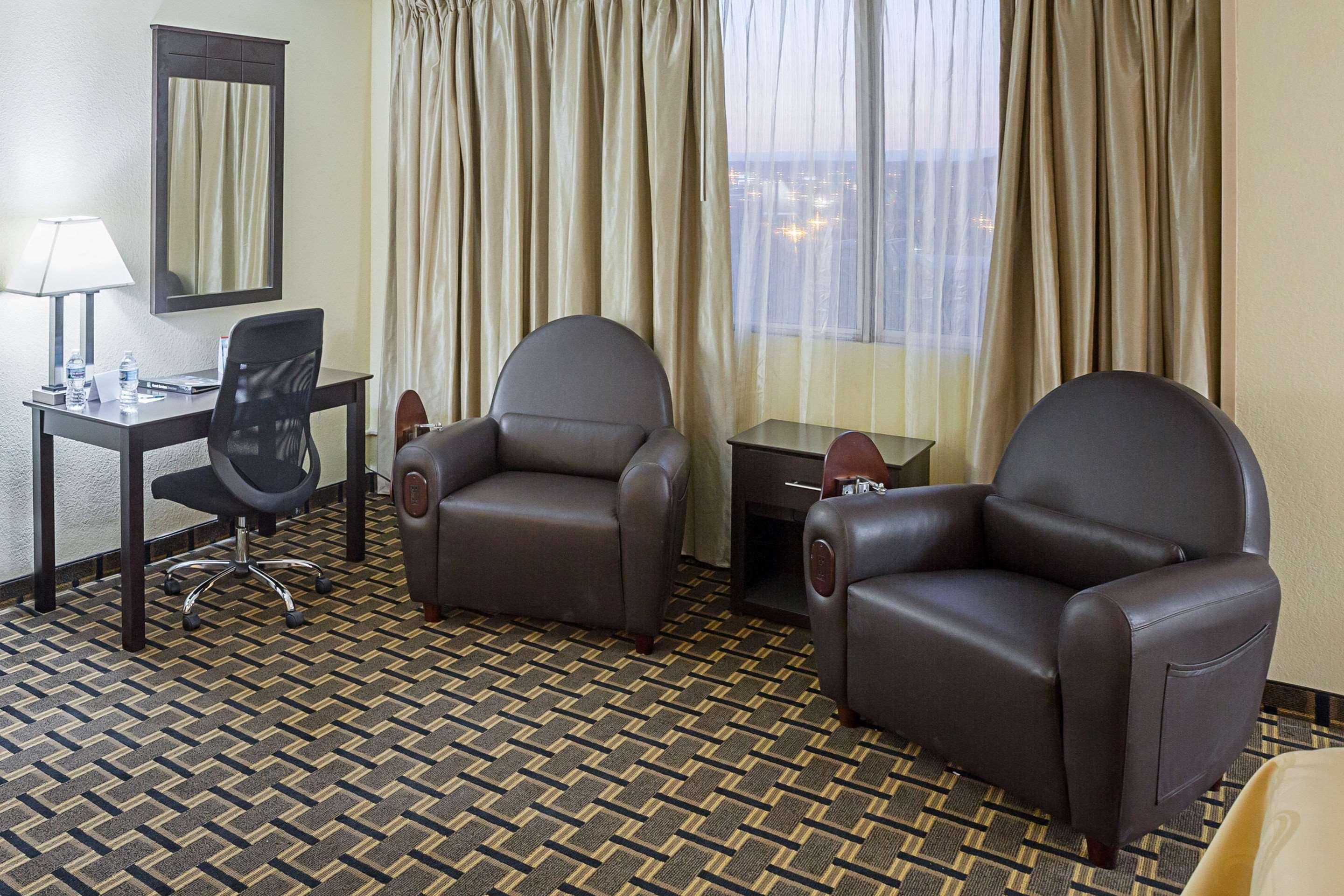 Quality Inn & Suites Cincinnati Eksteriør bilde